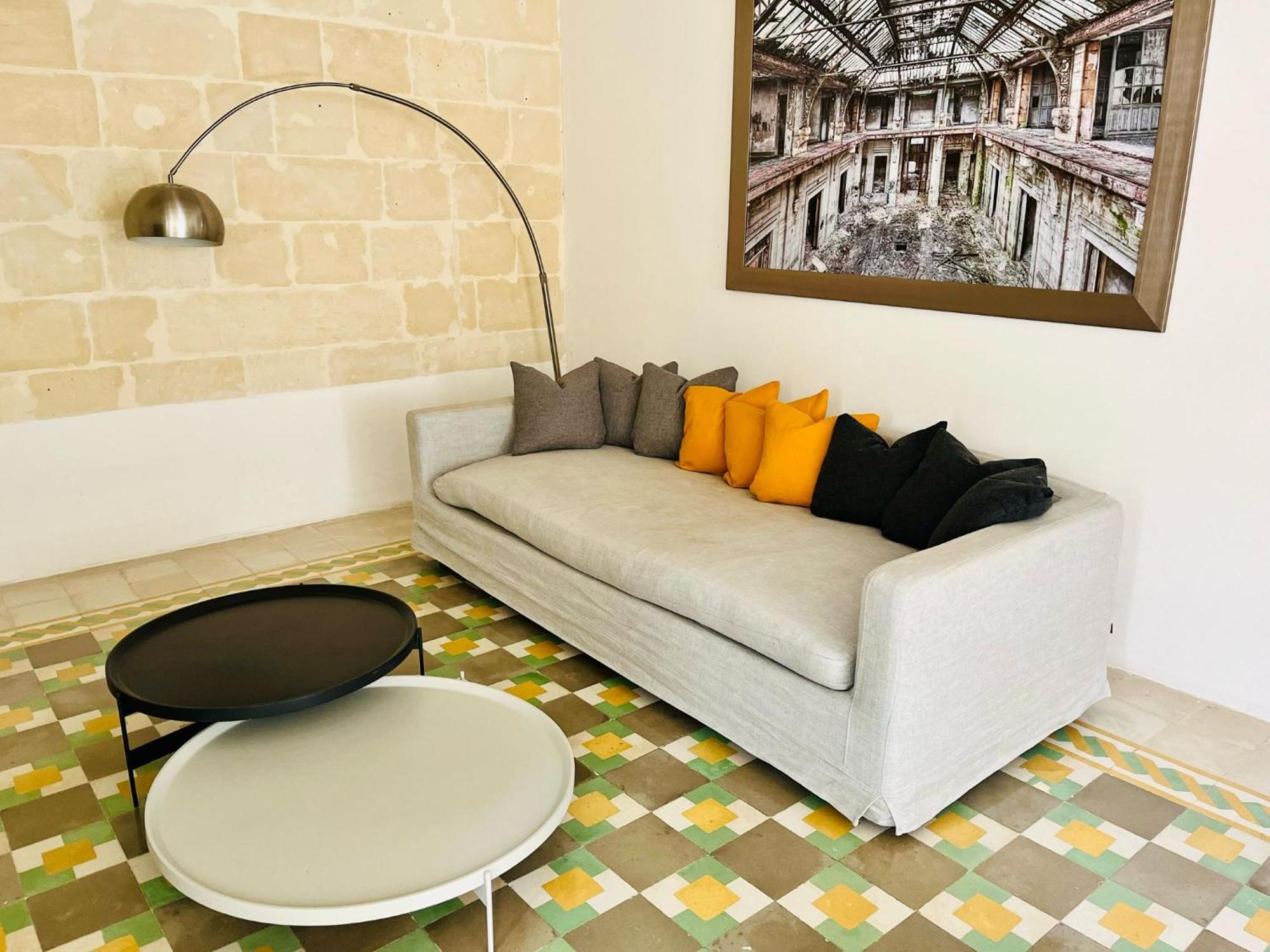 Cozy Charming Apartment In Old Bakery Street Valletta Ngoại thất bức ảnh